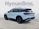 Certified 2022 INFINITI QX60 Luxe w/ Performance Audio Package image 5