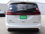 New 2025 Chrysler Pacifica Select image 4
