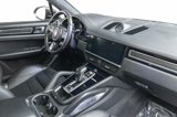 Used 2019 Porsche Cayenne Turbo image 2