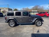 Used 2019 Jeep Wrangler Unlimited Sahara image 3