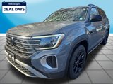 New 2025 Volkswagen Atlas Peak Edition SE image 1