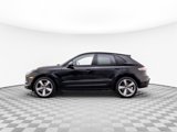 Used 2024 Porsche Macan image 2
