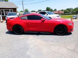 Used 2017 Ford Mustang Coupe image 4