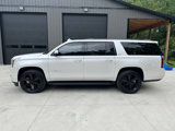 Used 2020 GMC Yukon XL SLT w/ Graphite Performance Edition image 2