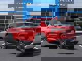 New 2026 Chevrolet Equinox LT w/ Convenience Package II image 3