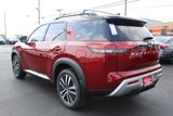 New 2025 Nissan Pathfinder Platinum image 3