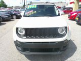 Used 2017 Jeep Renegade Latitude w/ Cold Weather Group image 4