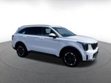 Used 2024 Kia Sorento S image 2