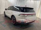 Certified 2024 Lincoln Aviator Reserve w/ Equipment Group 201A image 3