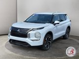 Used 2023 Mitsubishi Outlander SE image 3