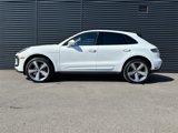 Certified 2025 Porsche Macan image 2