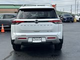 New 2025 Nissan Pathfinder SL image 4