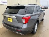 Used 2022 Ford Explorer XLT w/ Equipment Group 202A image 4