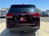 Used 2017 Kia Sorento LX w/ LX Convenience Package image 4