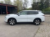 New 2025 Mitsubishi Outlander SE image 4