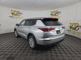 New 2025 Mitsubishi Outlander ES image 5