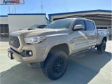 Used 2019 Toyota Tacoma TRD Sport image 2