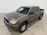Used 2015 Toyota Tacoma 4x4 Double Cab image 2