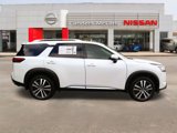 New 2025 Nissan Pathfinder Platinum image 2