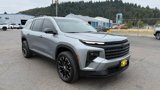 Used 2025 Chevrolet Traverse LT w/ Sun and Wheel Package image 3