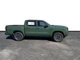 New 2025 Nissan Frontier SL image 3