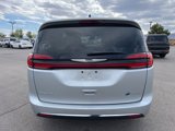 Used 2023 Chrysler Pacifica Touring-L image 5