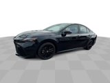 Used 2025 Toyota Camry SE image 4