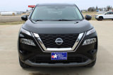 Used 2022 Nissan Rogue SV image 2