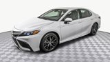 Used 2024 Toyota Camry SE image 4