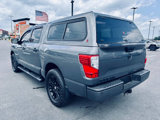 Used 2018 Nissan Titan SV w/ Midnight Edition image 4
