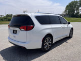 Used 2017 Chrysler Pacifica Touring-L Plus image 5