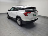 Used 2023 GMC Terrain SLE w/ Driver Convenience Package image 5
