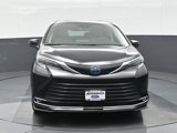Used 2024 Toyota Sienna XLE image 2