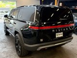 Used 2023 Rivian R1S Launch Edition image 4