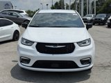 New 2025 Chrysler Pacifica Select image 3