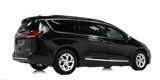 Used 2022 Chrysler Pacifica Limited image 3