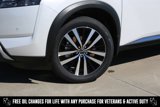 New 2025 Nissan Pathfinder Platinum image 2