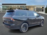 New 2025 Lincoln Navigator Reserve image 4