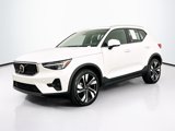Used 2025 Volvo XC40 B5 Plus image 3