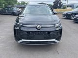 New 2025 Volkswagen Tiguan SE image 2