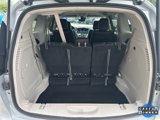 Used 2023 Chrysler Pacifica Touring-L image 4