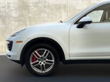 Used 2016 Porsche Cayenne Turbo image 6