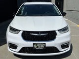 Used 2024 Chrysler Pacifica Touring-L image 4