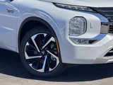 New 2025 Mitsubishi Outlander SEL image 2