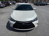 Used 2015 Toyota Camry SE image 2