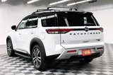 New 2025 Nissan Pathfinder Platinum image 3