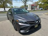 Used 2024 Toyota Camry SE image 3