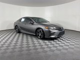 Used 2020 Toyota Camry SE image 2