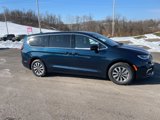 New 2025 Chrysler Pacifica Select image 5