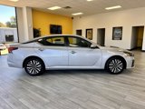 Used 2023 Nissan Altima 2.5 SV image 5